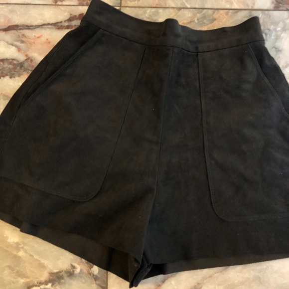 SOLD Aritzia Wilfred Welles High Waist Shorts XS - Picture 4 of 8